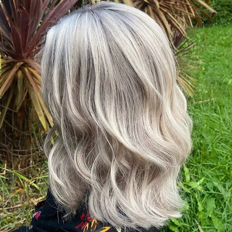 Parrucca ondulata in pizzo biondo platino Bob 13x4 Parrucca di capelli umani senza colla